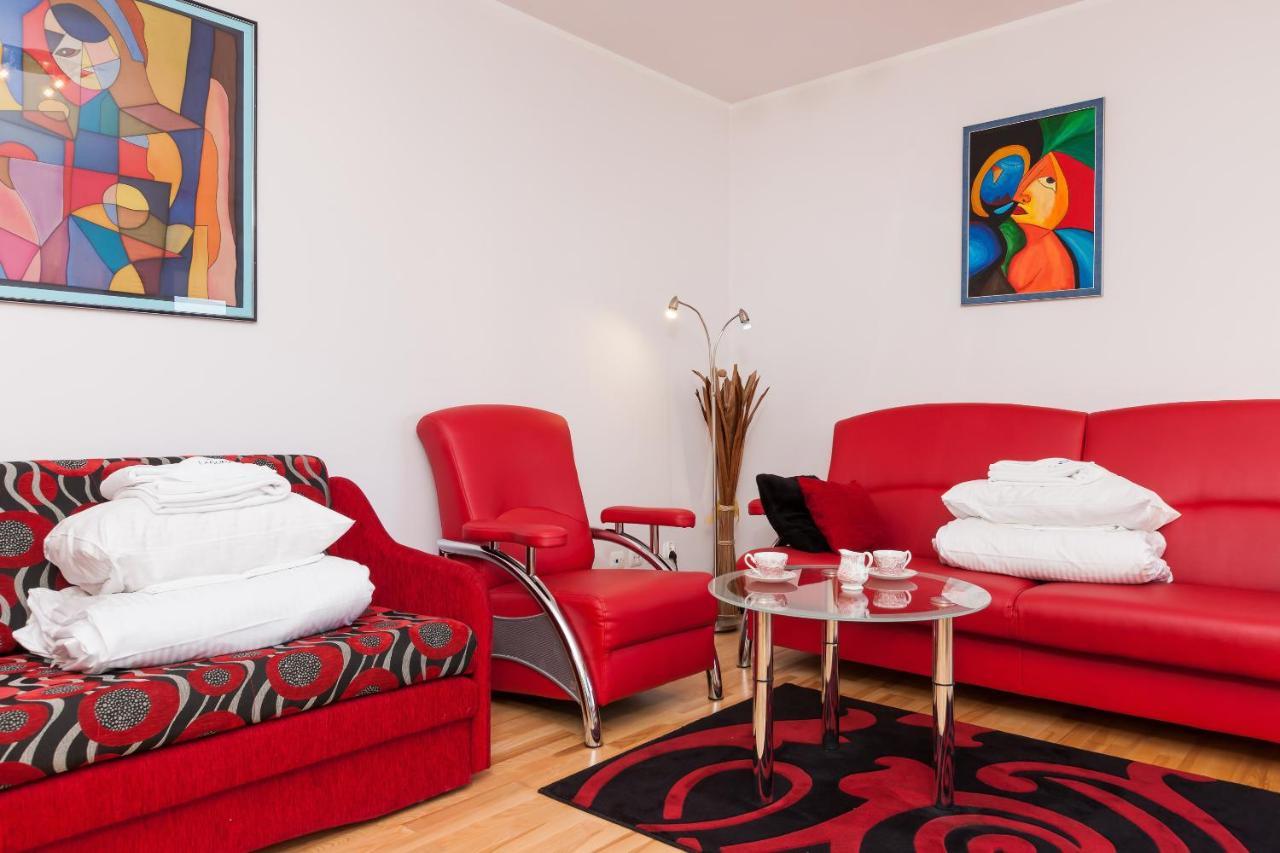 Center By Renters